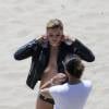 Exclusif - Kelly Rohrbach (qui joue le rôle de C.J Parker dans le film adapté de la série "Alerte à Malibu") pose seins nus pour une séance photo sexy sur la plage à Malibu, Los Angeles, le 23 mai 2016.