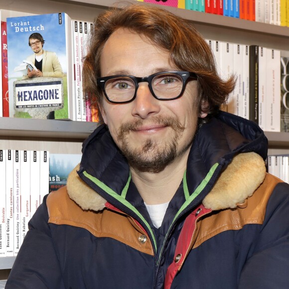 Portrait de Lorant Deutsch au Salon du Livre 2016