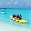 Le chanteur Robin Thicke est en vacances aux Maldives avec sa chérie, la belle April Love Geary. Photo publiée sur Instagram, le 2 juin 2016