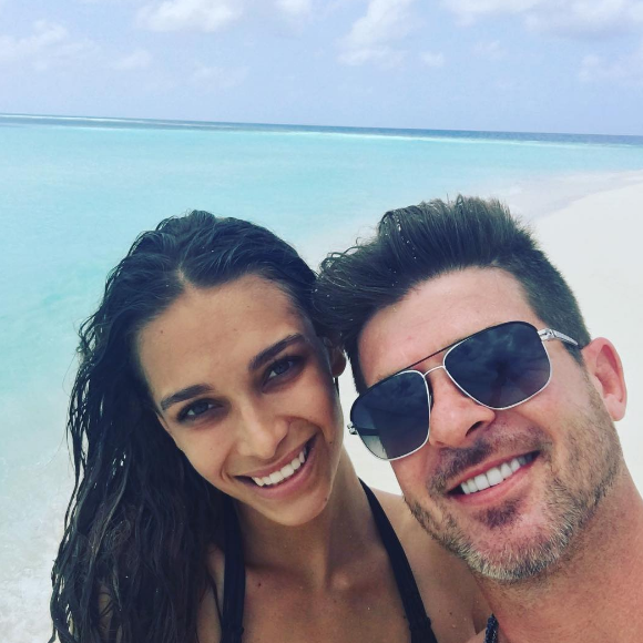 Le chanteur Robin Thicke est en vacances aux Maldives avec sa chérie, la belle April Love Geary. Photo publiée sur Instagram, le 31 mai 2016