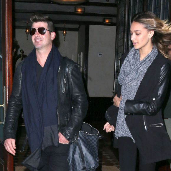Robin Thicke et sa compagne April Love Geary arrive à l'hôtel The Greenwich à New York, le 19 octobre 2015