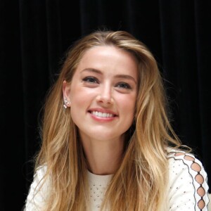 Amber Heard - Conférence de presse avec les acteurs du film "The Danish Girl" à Toronto. Le 12 septembre 2015