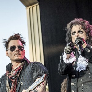 Johnny Depp, Alice Cooper - Concert des "Hollywood Vampires" au parc d'attractions "Gröna Lund" à Stockholm en Suède le 30 mai 2016.
