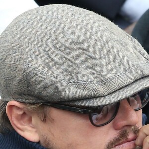 Leonardo DiCaprio et des amis dans les tribunes de la finale homme des internationaux de France de Roland-Garros à Paris le 5 juin 2016. © Moreau-Jacovides / Bestimage