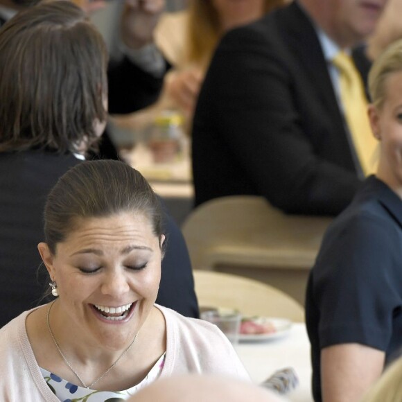 La princesse héritière Victoria et le prince Daniel de Suède présidaient une cérémonie de la citoyenneté le 6 juin 2016 à Nacka, dans la banlieue de Stockholm, à l'occasion de la Fête nationale suédoise.