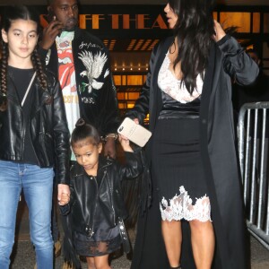 Kim Kardashian, son mari Kanye West et leur fille North sont allés voir la comédie musicale "The Lion King" au Minksoff Theatre à Broadway. New York, le 5 juin 2016.