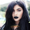 Kylie Jenner assure la promotion de la nouvelle teinte de sa collection de rouge à lèvres : Death of Knight. Photo publiée sur Instagram, le 8 juin 2016