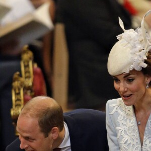 Le prince William, duc de Cambridge, et sa femme Kate Middleton, duchesse de Cambridge, à la messe en la cathédrale Saint-Paul de Londres pour le 90e anniversaire de la reine Elizabeth II, le 10 juin 2016.