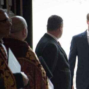 Kate Middleton, duchesse de Cambridge, le prince William et le prince Harry arrivent pour la messe en la cathédrale Saint-Paul de Londres pour le 90e anniversaire de la reine Elizabeth II, le 10 juin 2016.