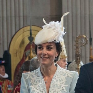 Le prince William, Kate Middleton, duchesse de Cambridge, et le prince Harry à la messe en la cathédrale Saint-Paul de Londres pour le 90e anniversaire de la reine Elizabeth II, le 10 juin 2016.
