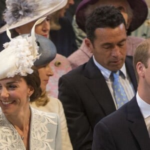 Le prince Harry, Kate Middleton et le prince William lors de la messe en la cathédrale St Paul pour le 90e anniversaire de la reine Elizabeth II à Londres le 10 juin 2016.