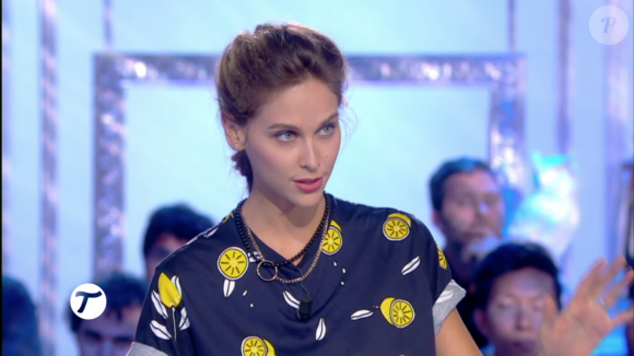 Thierry Ardison confirme à Ohpélie Meunier qu'il poursuivra "Salut les Terriens !" à la rentrée sur D8. Extrait de son interview pour "Le Tube", diffusion samedi 11 juin 2016 sur Canal+.