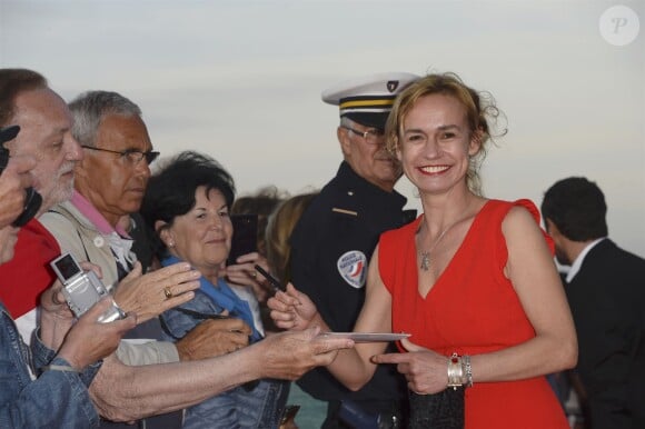 Sandrine Bonnaire - Redcarpet de la cérémonie de clôture du 30ème Festival du Film de Cabourg. Le 11 juin 2016 © Coadic Guirec / Bestimage