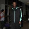 Lamar Odom arrive a l'aeroport LAX de Los Angeles. Le basketteur est parti juste a temps, avant de se retrouver pris dans une tempete hivernale....bien qu'il ne sache pas encore dans quelle tempete judiciaire il va tomber. Le 27 novembre 2013