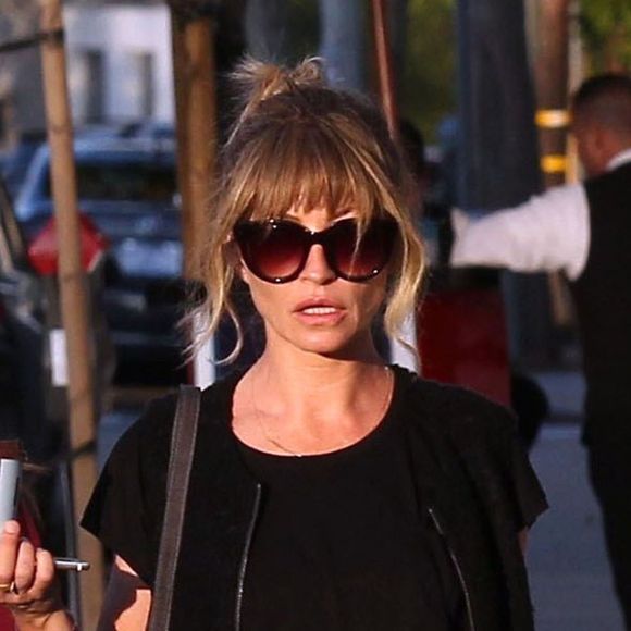 Exclusif - Rebecca Gayheart est allée diner au restaurant Fudge avec ses filles Billie et Georgia à West Hollywood, le 17 mai 2016