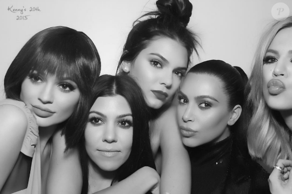 Kylie Jenner, Kourtney Kardashian, Kendall Jenner, Kim et Khloé Kardashian. Photo publiée le 3 novembre 2015.
