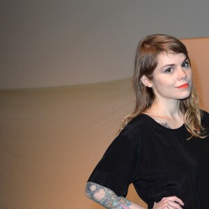Béatrice Martin (Coeur de Pirate) au défilé de mode, collection prêt-à-porter automne-hiver 2014/2015, "Barbara Bui" au Garage Turenne à Paris. Le 27 février 2014