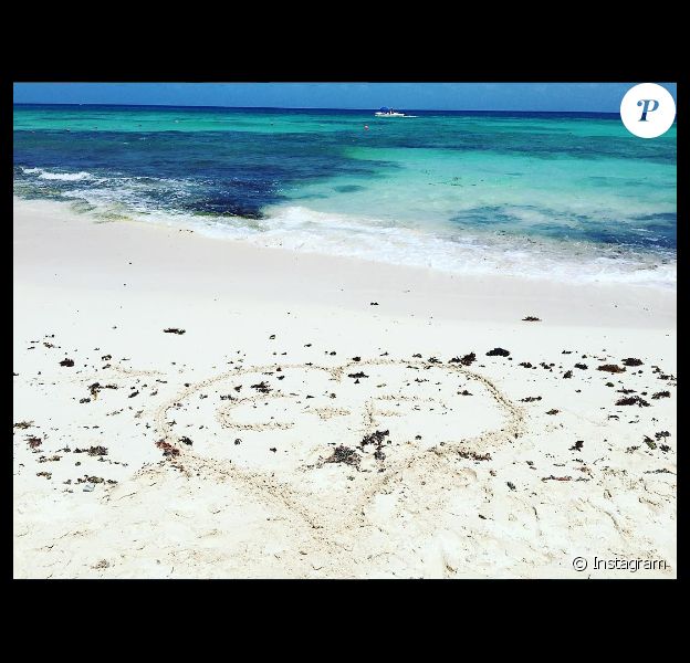 Photo Instagram des vacances de Florian Thauvin et Charlotte Pirroni en juin 2016. Au programme : New York, Miami et le Mexique... with love.