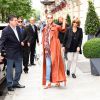 Céline Dion quitte le Royal Monceau pour prendre un jet privé au Bourget pour Anvers où elle doit donner 2 concerts - Paris le 19 juin 2016