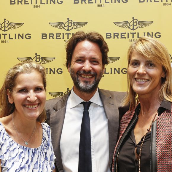 Exclusif - Valérie Pierson-Vanier, directrice générale Breitling France, Arnaud Pellegrin et Nathalie Simon - Breitling offre sa nouvelle montre à trois nageurs du Cercle des Nageurs de Marseille le 16 juin 2016. Le célèbre horloger Breitling a présenté sa dernière création chez Pellegrin & Fils et a offert une montre, le chronographe connecté Exospace B55, à trois des sélectionnés olympiques du cercle des nageurs de Marseille. De son côté, Arnaud Pellegrin, directeur de Pellegrin & Fils, a remis aux nageurs la médaille de Notre-Dame de La Garde pour leur porter chance à Rio. © Philippe Doignon / Bestimage