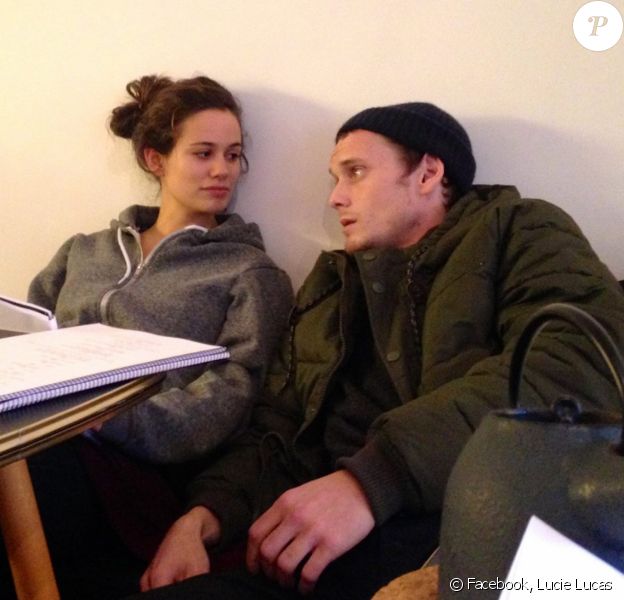 Des photos inédites sur le tournage de Porto Mon Amour avec Lucie Lucas et Anton Yelchin.