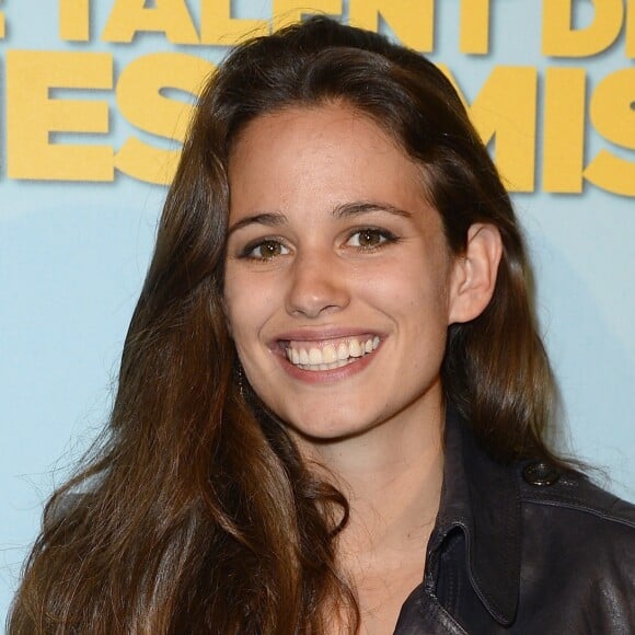 Lucie Lucas - Avant-première du film "Le talent de mes amis" au théâtre Bobino à Paris le 4 mai 2015.