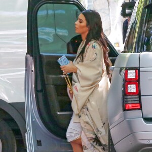 Kim Kardashian va déjeuner au restaurant à Calabasas, le 20 juin 2016.