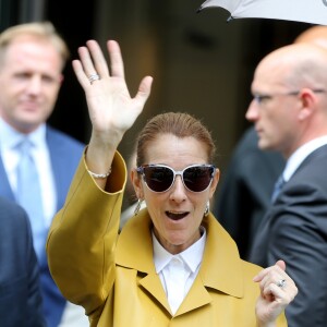 Céline Dion quitte son hôtel à Paris le 21 juin 2016.
