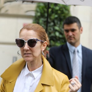 Céline Dion quitte son hôtel à Paris le 21 juin 2016.