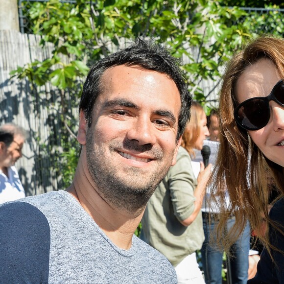 Alex Goude et Carla Bruni-Sarkozy - Présentation du programme pédagogiques de la Fondation Maud Fontenoy à l'école Gustave Rouanet à Paris, le 22 juin 2016. ©Veeren/Bestimage