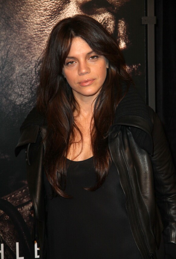 Vanessa Ferlito - Personnalités lors de la première du film 'Lone Survivor' au Ziegfeld Theater à New York, le 3 décembre 2013.