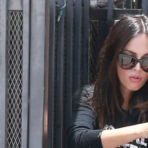 Megan Fox, enceinte, visite une amie à Los Angeles, le 14 juin 2016.