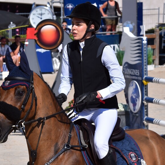 Charlotte Casiraghi monte lors du Jumping international de Monte-Carlo le 24 juin 2016. © Bruno Bébert / Bestimage