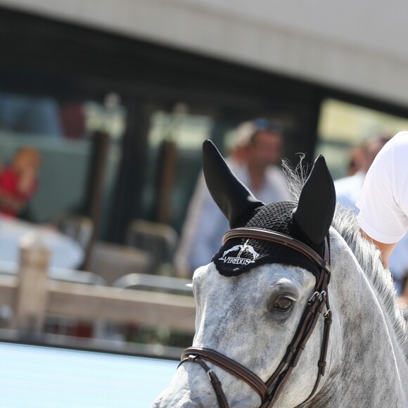 Sergio Alvarez Moya en compétition lors du Longines Global Champion Tour dans le cadre du Jumping international de Monte-Carlo, le 25 juin 2016. © Bruno Bebert/Pool Monaco/Bestimage  Sergio Alvarez Moya competes at Longines Global Champions Tour of Monaco for the 'Casino of Monte-Carlo' Prize, on June 25th 2016.25/06/2016 - Monte-Carlo