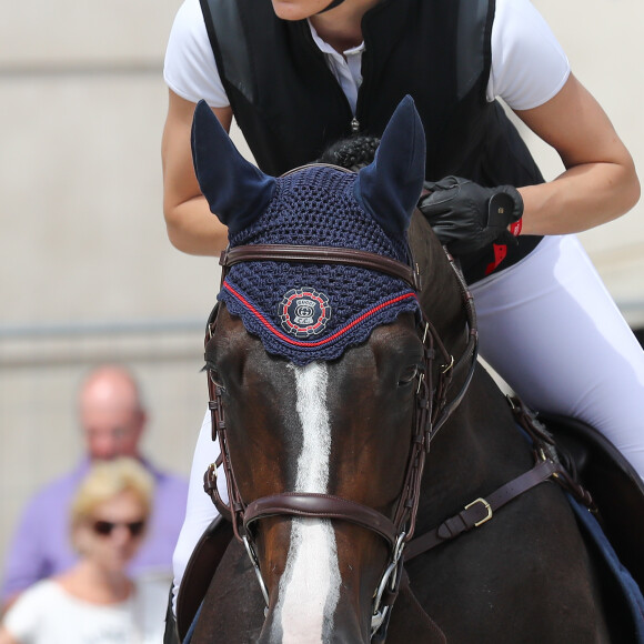 Charlotte Casiraghi participe à l'épreuve "Special Invitational 1m25" lors du Longines Global Champion Tour dans le cadre du Jumping international de Monte-Carlo, le 25 juin 2016. © Bruno Bebert/Pool Monaco/Bestimage  Charlotte Casiraghi participates in the Special Invitational 1,25m competition during the Longines Global Champions Tour of Monaco, on June 25th 2016.25/06/2016 - Monte-Carlo