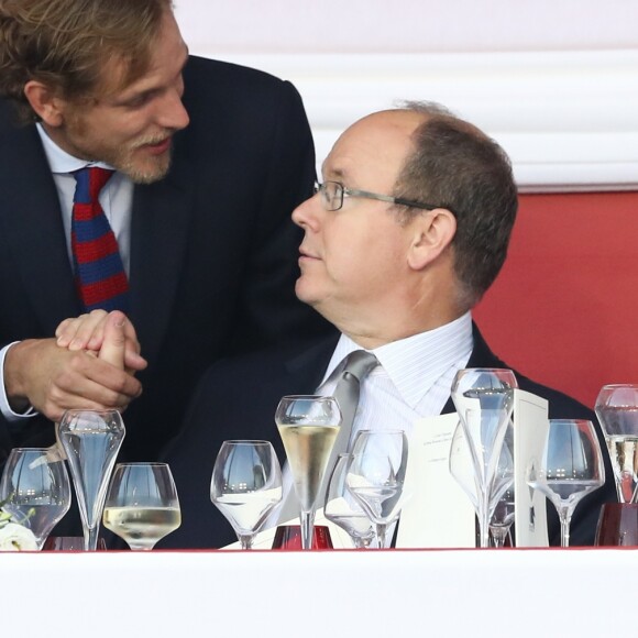Andrea Casiraghi, le prince Albert II de Monaco - La famille princière de Monaco assiste à la compétition du "Grand Prix du Prince de Monaco" dans les tribunes du Longines Global Champion Tour dans le cadre du Jumping international de Monte-Carlo, le 25 juin 2016. © Bruno Bebert/Pool Monaco/Bestimage  Monaco Princely Family attends the 'Grand Prix du Prince' at the Longines Global Champions Tour of Monaco, on June 25th 2016.25/06/2016 - Monte-Carlo