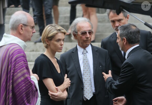 Stéphane Delajoux avec sa femme Julie Andrieu et le frère de la défunte Nicole Courcel - Obsèques de Nicole Courcel en l'église Saint-Roch à Paris le 30 juin 2016.