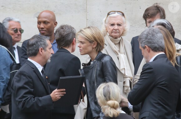 Julie Andrieu et son mari Stéphane Delajoux, Colette Boutoulaud - Obsèques de Nicole Courcel en l'église Saint-Roch à Paris le 30 juin 2016.
