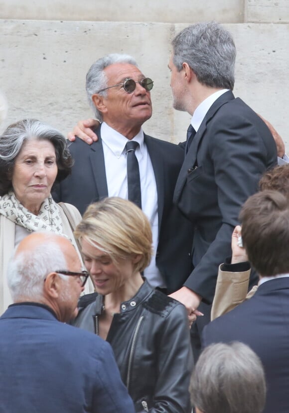 Jean-Marie Périer, Julie Andrieu et son mari Stéphane Delajoux - Obsèques de Nicole Courcel en l'église Saint-Roch à Paris le 30 juin 2016.