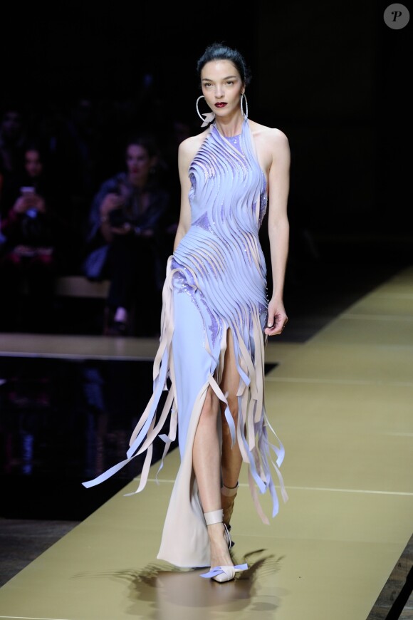 Défilé Atelier Versace (collection haute couture automne-hiver 2016-2017) au Palais Brongniart. Paris, le 3 juillet 2016.