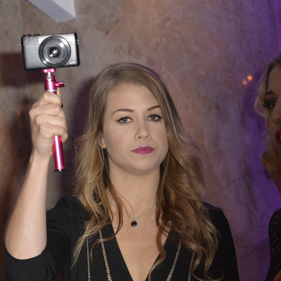 EnjoyPhoenix (Marie Lopez) - 39ème édition du prix "The Best" aux salons Hoche à Paris le 10 décembre 2015. © Veeren / Bestimage