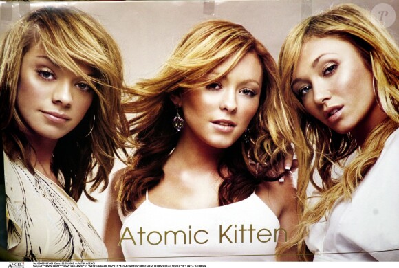 Jenny Frost, Jenny McLarnon et Natasha Hamilon du groupe Atomic Kitten. Le 22 mai 2002