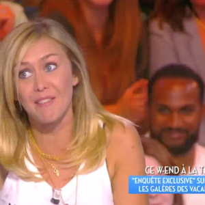 Enora Malagré raconte son pire souvenir de vacances dans "Touche pas à mon poste" sur D8. Le 4 juillet 2016.