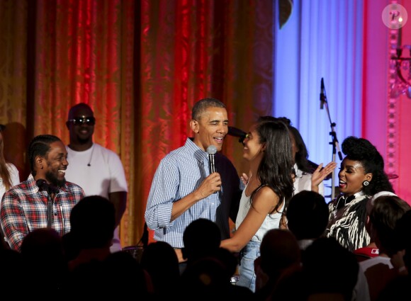 Le président des Etats-Unis Barack Obama célèbre l'anniversaire de sa fille Malia (18 ans) et la date commémorative de l'indépendance du pays lors d'une cérémonie à la Maison Blanche, le 4 juillet 2016 à Washington. La chanteuse Janelle Monáe et le rappeur Kendrick Lamar ont donné un concert pour l'occasion.