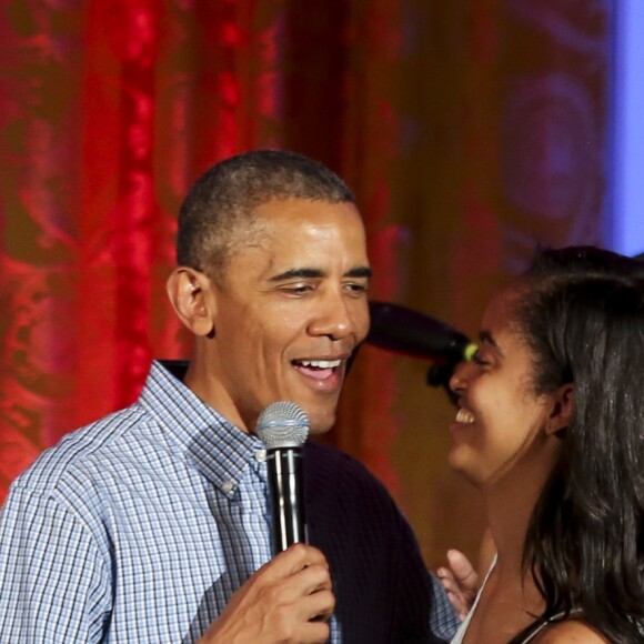 Le président des Etats-Unis Barack Obama célèbre l'anniversaire de sa fille Malia (18 ans) et la date commémorative de l'indépendance du pays lors d'une cérémonie à la Maison Blanche, le 4 juillet 2016 à Washington. La chanteuse Janelle Monáe et le rappeur Kendrick Lamar ont donné un concert pour l'occasion.