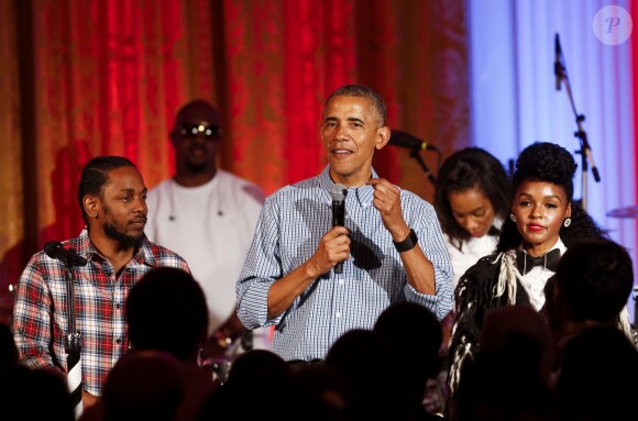 Le président des Etats-Unis Barack Obama célèbre l'anniversaire de sa fille Malia (18 ans) et la date commémorative de l'indépendance du pays lors d'une cérémonie à la Maison Blanche, le 4 juillet 2016 à Washington. La chanteuse Janelle Monáe et le rappeur Kendrick Lamar ont donné un concert pour l'occasion.