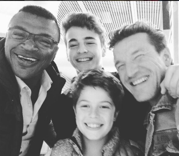 Benjamin Castaldi souriant aux côtés de ses fils Simon, Enzo et de Marcel Dessailly, sur Instagram