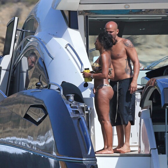 Melanie Brown (Mel B) et son mari Stephen Belafonte en vacances sur un yacht avec des amis à Ibiza le 3 Juillet 2016.