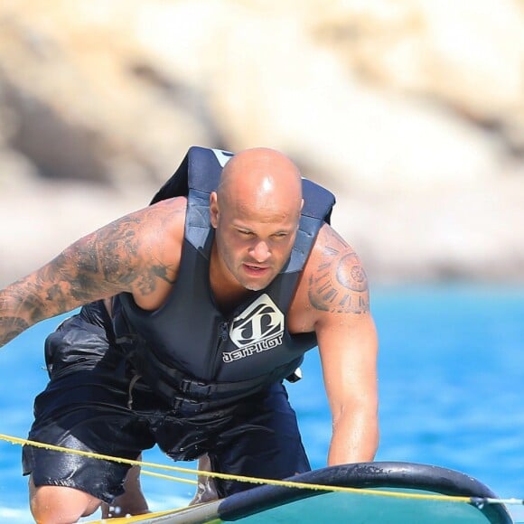 Melanie Brown (Mel B) et son mari Stephen Belafonte en vacances sur un yacht avec des amis à Ibiza le 3 juillet 2016.