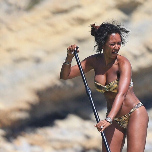 Melanie Brown (Mel B) et son mari Stephen Belafonte en vacances sur un yacht avec des amis à Ibiza le 3 juillet 2016.